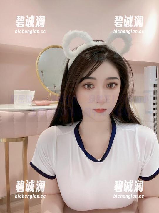 120斤的小王同学 微密圈 - 一幅幅白丝,穿越在120斤的小王同学的高清原图中如梦似幻