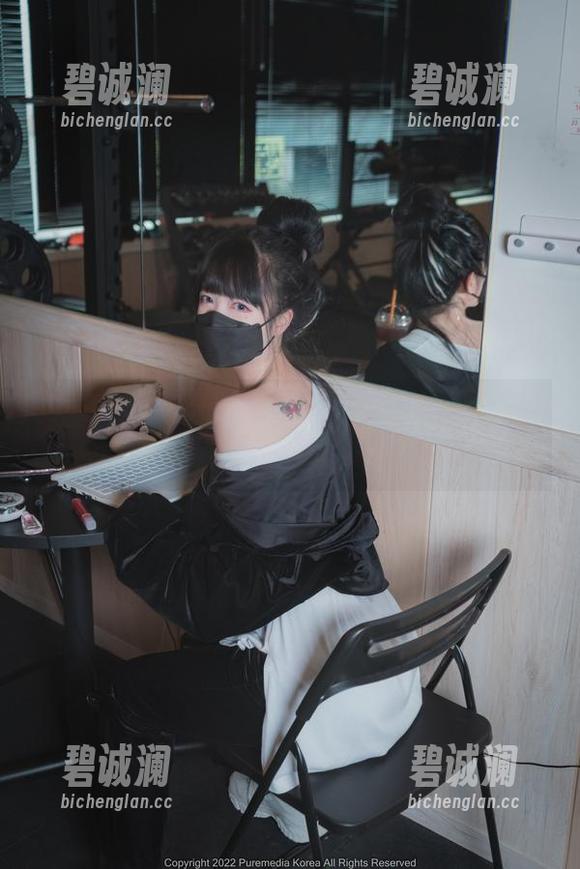 在Aram(아람)的高清PhotoChips中，覆盆子酒的味道如此醉人