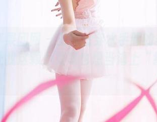 GIRLT果团网 - 王婉悠穿水手服的美图在线，让我这颗小菜鸟也想当海上“统帅”！