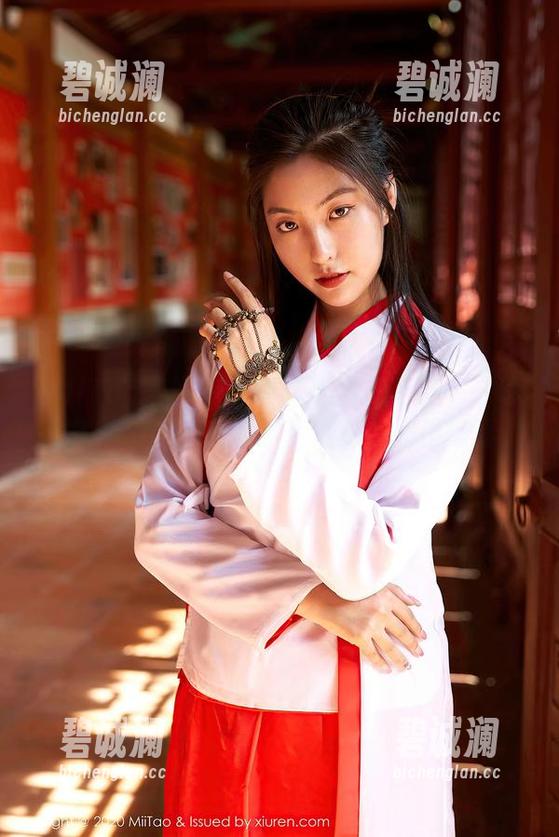 MiiTao蜜桃社-珍妮Jeane MiiTao蜜桃社 - 当甜心遇见网络——珍妮Jeane的在线图片展览,期待惊喜
