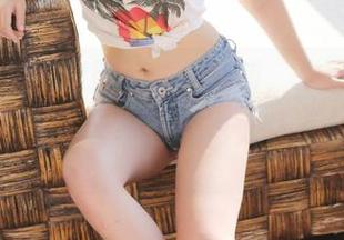 MyGirl美媛馆 - 原图更新，朱可儿成了修女，不得不说这画风也太让人惊讶了吧。