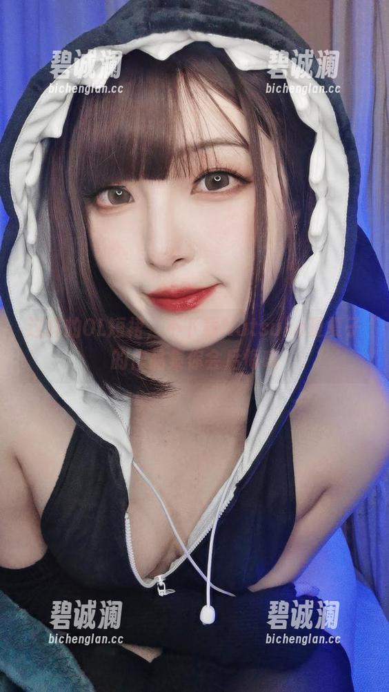 Natsuko夏夏子 这样的OL短裙,不下载Natsuko夏夏子的作品集你会后悔哦