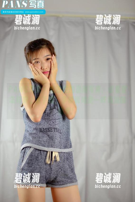 PANS写真-紫萱 PANS写真 - 戏剧性的最新写真:看紫萱怎样穿上水手服,非得说她是一阵海浪的信使!