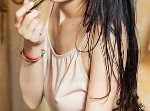 TouTiao头条女神 - 会走的长腿，周熙妍的私房图集带你飘！