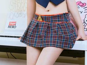 TouTiao头条女神 - 尹菲的连衣裙壁纸：每天都是变美的日子，不过要准备接受炸裂的回头率哦！