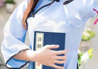 UGirls尤果网 - 一张原图，一段日常，赵伊彤总能找到独特的视角