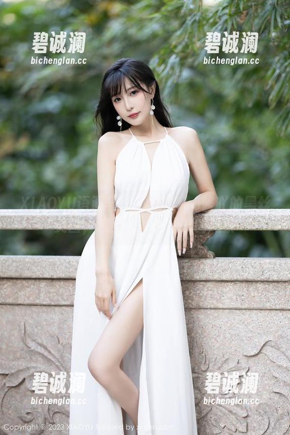 XIAOYU语画界-Miko酱吖 XIAOYU语画界 - 透过Miko酱吖的黑丝美图,瞧见一丝不寻常的风景