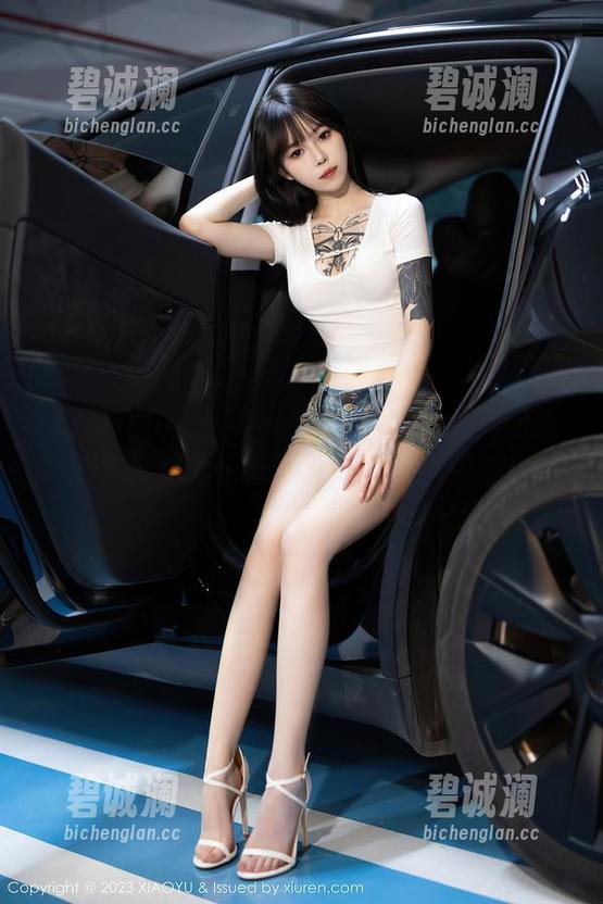 XIAOYU语画界-允儿Claire XIAOYU语画界 - 允儿Claire的美图新收割,这第三套写真好像在撩我哦!