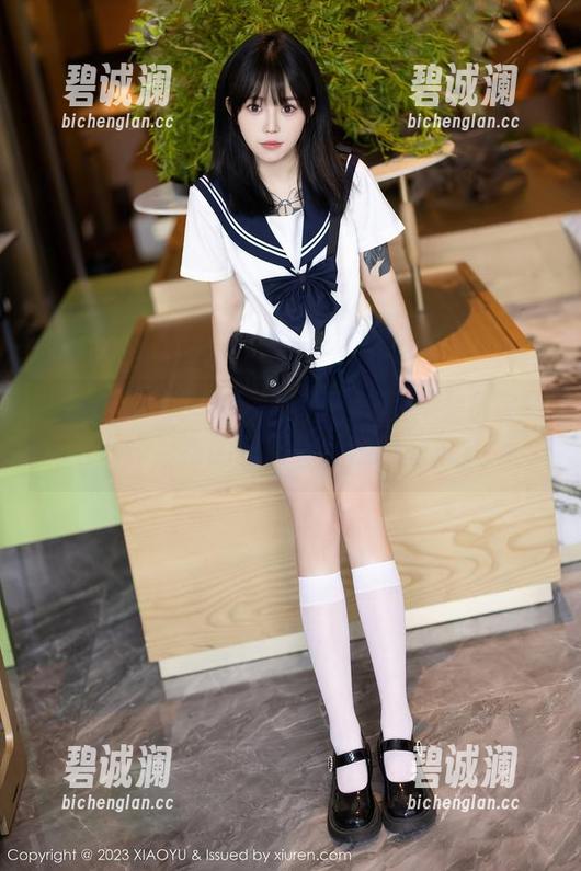 XIAOYU语画界-绯月樱 XIAOYU语画界 - 私拍某种程度上是宗教,绯月樱的制服使我深陷此道。