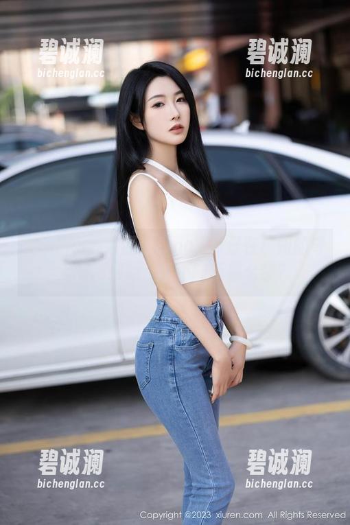 Xiuren秀人网-tina_甜仔 Xiuren秀人网 - tina_甜仔在广州的奇怪套图更新,能不能不那么甜?
