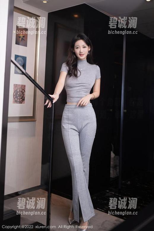 Xiuren秀人网-周大萌 Xiuren秀人网 - 图册的每个角落,都是周大萌和师生剧情的奇异相遇,诶,这里有点儿小暧昧呢。