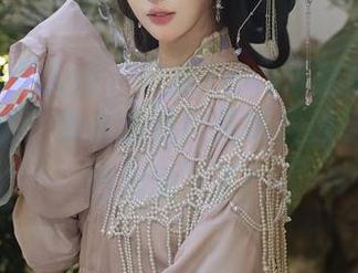 Xiuren秀人网 - 安妮Tess带着她的黑色图集来了，免费的哦！是时候接受点“黑色刺激”了！