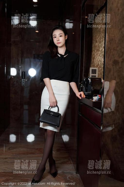 Xiuren秀人网 - 林文文yooki的最新图包——女友，每一张都在说话。