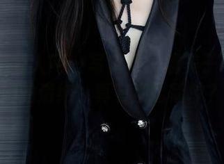 Xiuren秀人网 - 写真集：糯美子Mini和她的清纯，真有那么简单？