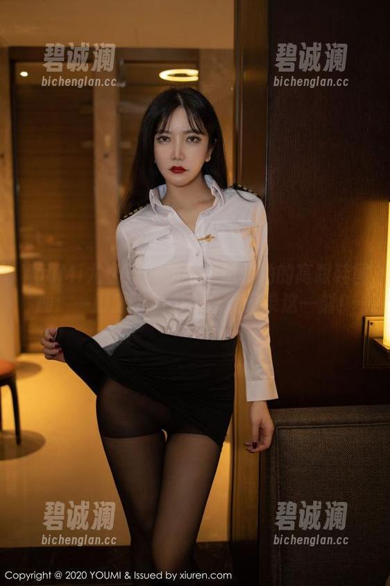 YouMi尤蜜荟-是小逗逗 YouMi尤蜜荟 - 是小逗逗和她的高跟鞋图册:一脚踢飞重力,高清记录这一刻!