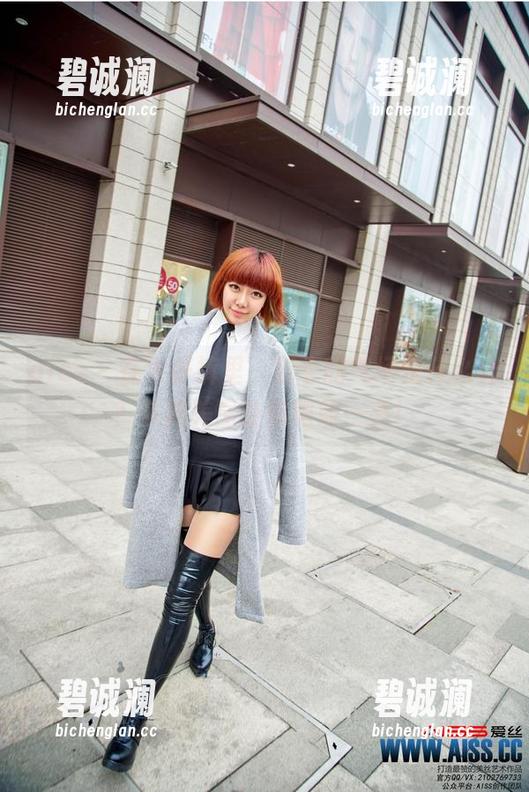 aiss-若兮 aiss - 在牛仔裤里,若兮的气场是什么样?多款美图让你眼前一亮!