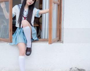 rua阮阮的春日更衣室，cos体操服——体验下换衣服的乐趣！