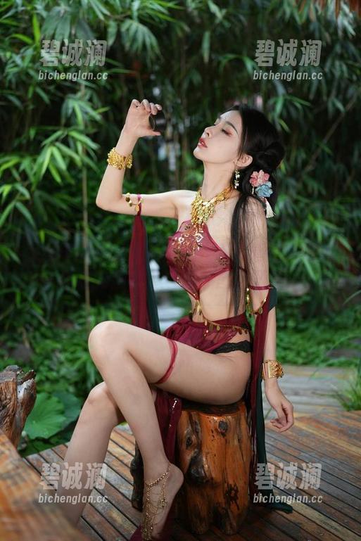 余多多Dudu来啦！在线欣赏妲己的古风诱惑力图片，“脑补图区满满”