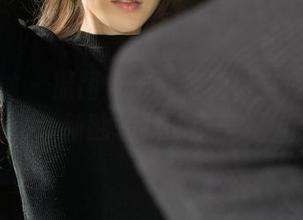 克拉女神 - 原图直击：蓓颖以空姐形象重新翻转我的审美