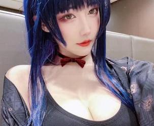 炎炎夏日，啾小妍的海边写真在网盘里等着你去“温习”。