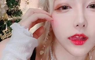 黑色，啾小妍的小秘密——美图转发、资源不要停！