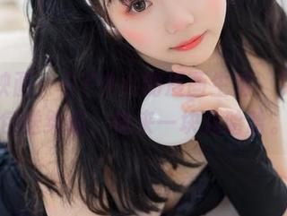 喵糖映画：白T少女的漫画生活，免费图包送给你，快来一块儿哈哈。