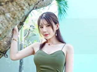 嗲囡囡 - 欣欣Rubybaby的高清透明秀，试图说自己没穿，但其实...