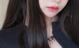 女主K变身红帽——光线的游戏与苹果的柔情，图集点击即享！