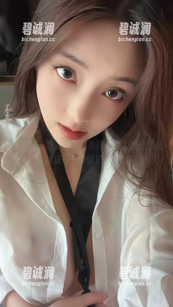 奶雯 微密圈 - 奶雯的九月系列,让人想把壁纸换成每一个惊鸿一瞥!