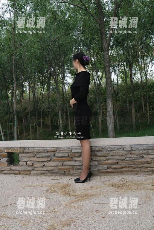 家有水墨老师 微密圈 - 精选图库里,“家有水墨老师”的每一幅作品都在轻声诉说着秘密