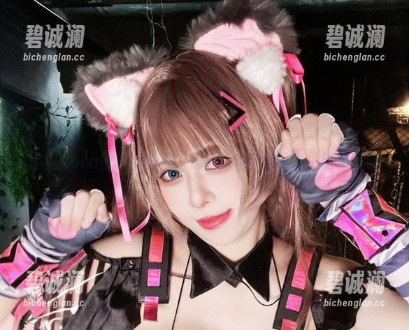 小空sora 小空sora的预约良机:裤里丝写真图集,别害羞哦