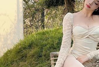 微密圈 - 徐莉芝的女仆写真，我要拿免费的照片拉低大家的审美标准！