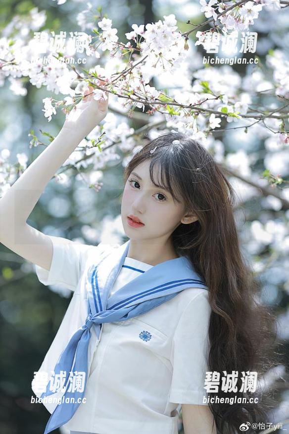 怡子yiii 且看怡子yiii妹妹,迷雾中的cos美图猎人