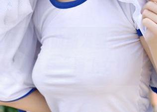 推女神 - 王语纯的新发型搭配水手服，图包里竟有“海上女神”！