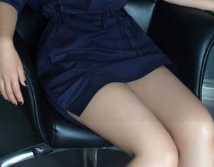 推女郎 - 在线运动打卡：陆瓷在这里扭腰的样子，绝了。