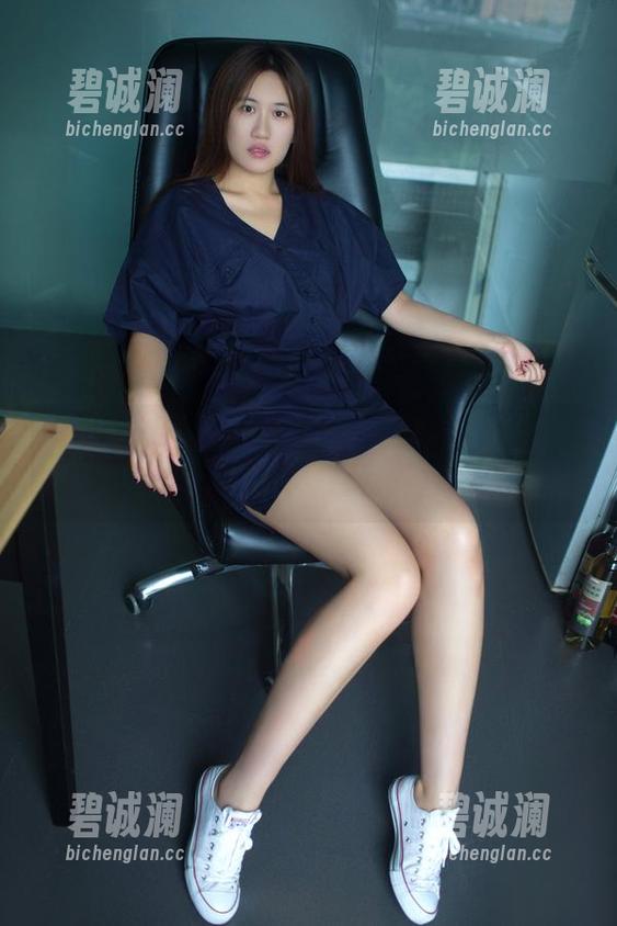 推女郎-陆瓷 推女郎 - 在线运动打卡:陆瓷在这里扭腰的样子,绝了。