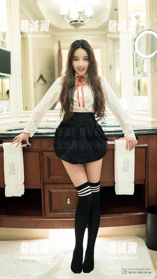 推女郎-黄可 推女郎 - 最新更新!黄可的水手服写真,有种义无反顾的向海而行?