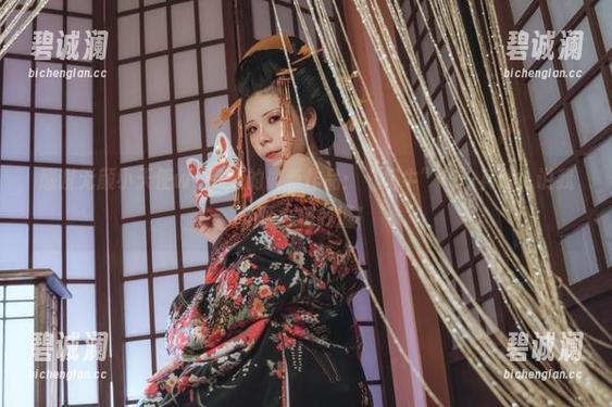 无颜小天使wy 感谢无颜小天使wy带来的最新作品:“奶牛”——其他人说我不懂,但我懂!