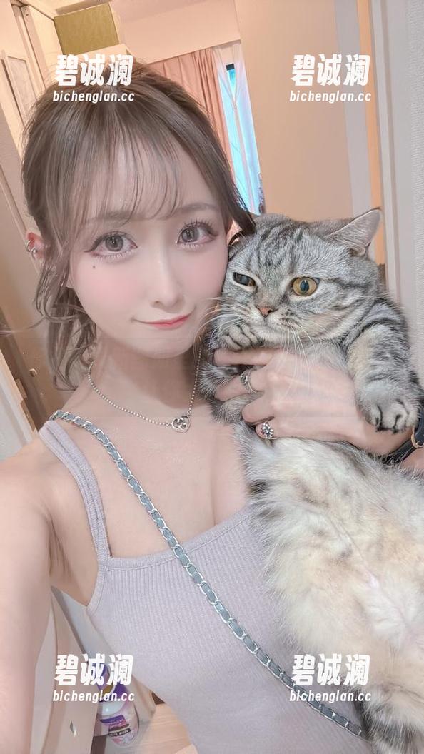 你见过最新图册里的女仆吗？月城委员会让你大开眼界。