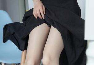 梦丝女神 - 玥玥的最新套图——女侠之剑，剑光闪烁，这不就是传说中的“线条感”吗？