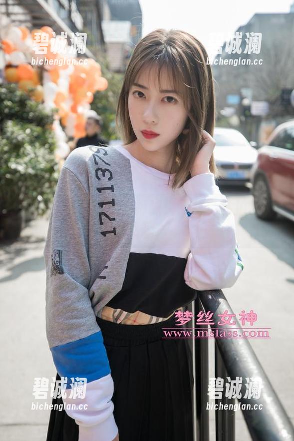 梦丝女神-魏婷婷 梦丝女神 - 魏婷婷棉袜大揭秘:私拍还是私藏?