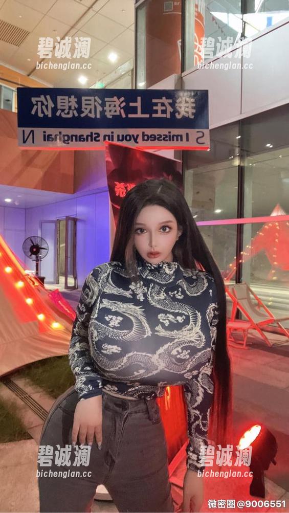 梦露veronica 微密圈 - 探寻梦露veronica的皮衣,原图里的每个细节都让人食指大动