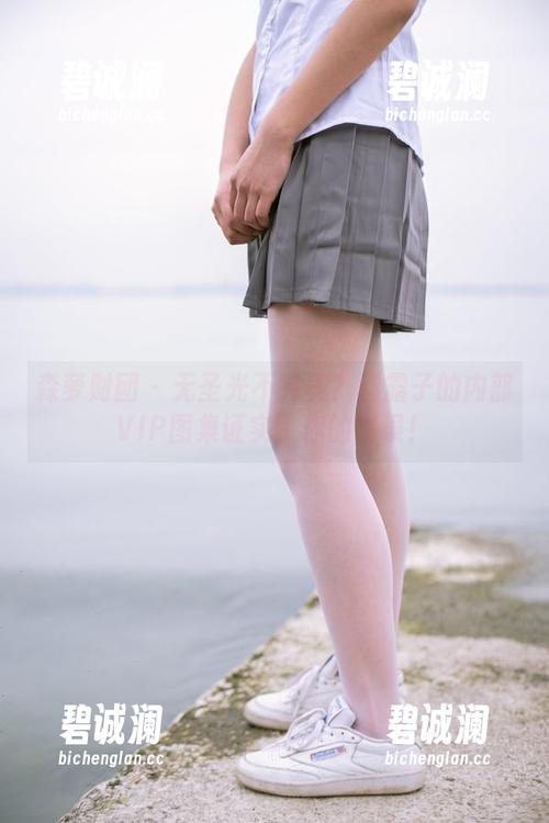 森萝财团-露露子 森萝财团 - 无圣光不完美?露露子的内部VIP图集证实了你的错误!