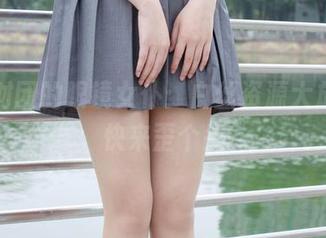 森萝财团的眼镜女仆：白丝资源大放送，快来歪个头