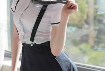 模范学院 - 八点钟的粉色情怀，韩静安的原图免费等你！