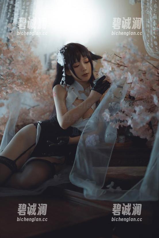 樱落Selena 柴郡的照片,樱落Selena整的这期写真集,资源上标新立异,让我忍不住想多逛逛。