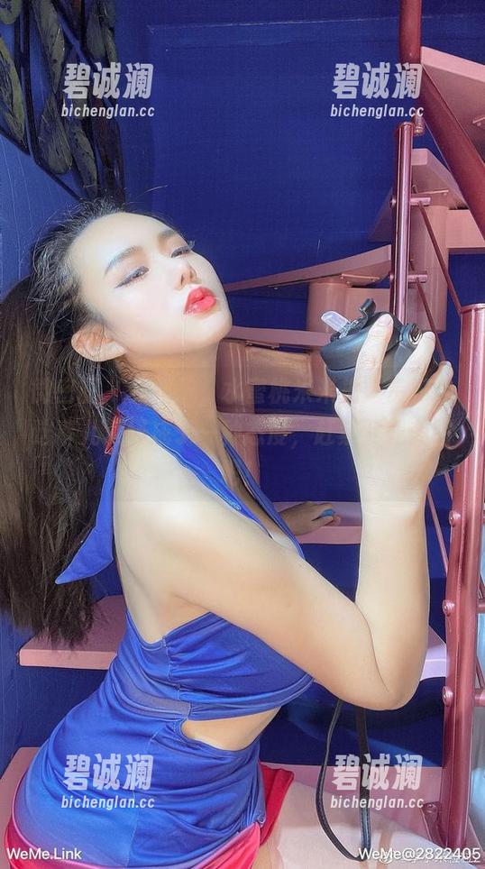 水蜜桃米米 微密圈 - 红裙子,水蜜桃米米把“贵妇”这事儿演绎成了一种态度,赶紧下载美图吧!