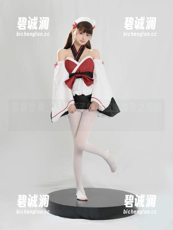 河豚抚子 写真宝典:河豚抚子的小恶魔舞动之间的诗意。