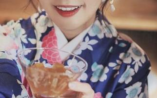 定制图集里的护士：泥泥汝搅拌你的心情，来个“心电图”？