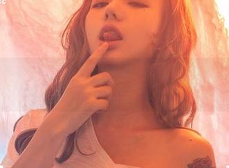 不轻易分享的洛丽塔大哥，自拍图包下载后，有些小不自在呢？